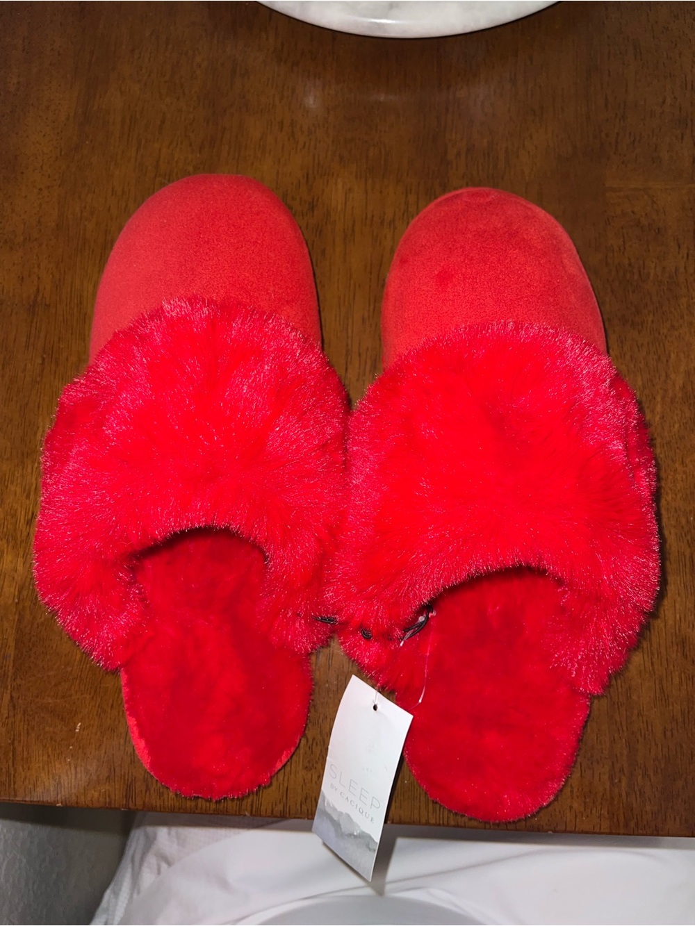 Cacique Red Plush Faux-Fur Women's Slippers